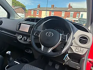 Used 2015 Toyota Yaris Icon Red - Interior and Exterior details 10