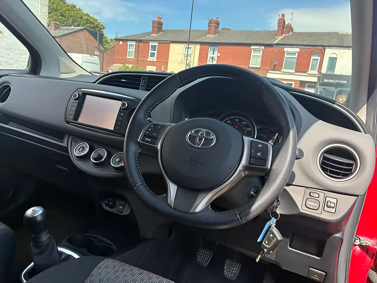 Used 2015 Toyota Yaris Icon Red - Interior and Exterior details 10