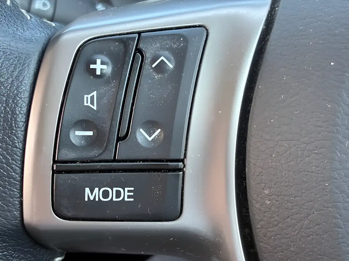 Used 2015 Toyota Yaris Icon Red - Interior and Exterior details 19