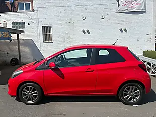 Used 2015 Toyota Yaris Icon Red - Interior and Exterior details 5