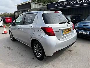 Used 2015 Toyota Yaris Icon Silver - Interior and Exterior details 8