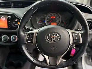 Used 2015 Toyota Yaris Icon Silver - Interior and Exterior details 11