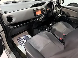 Used 2015 Toyota Yaris Icon Silver - Interior and Exterior details 13