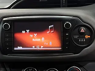Used 2015 Toyota Yaris Icon Silver - Interior and Exterior details 15