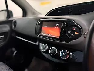 Used 2015 Toyota Yaris Icon Silver - Interior and Exterior details 17