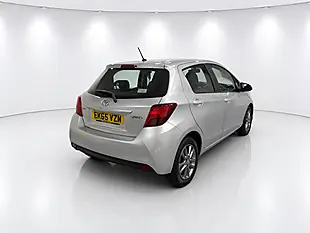 Used 2015 Toyota Yaris Icon Silver - Interior and Exterior details 9