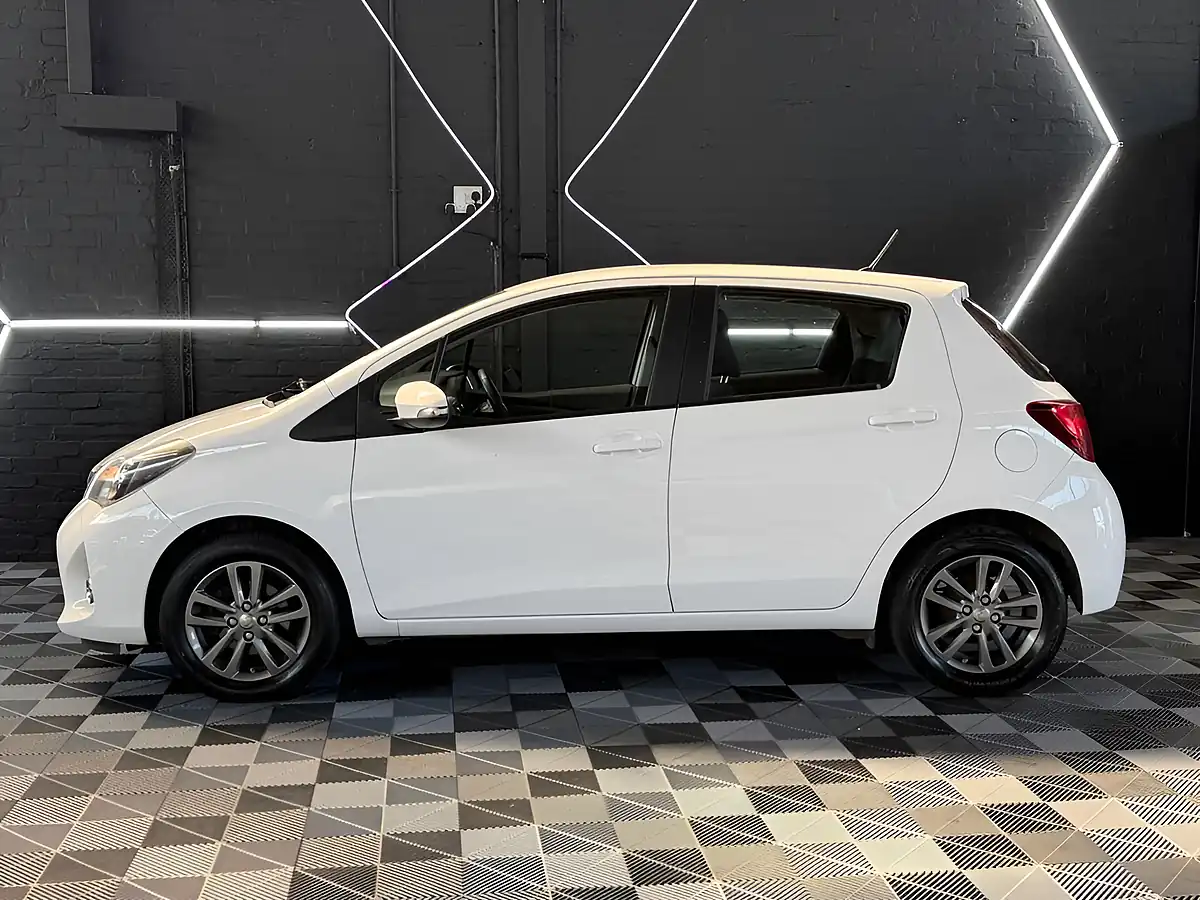 Used 2015 Toyota Yaris Icon White - Interior and Exterior details 2