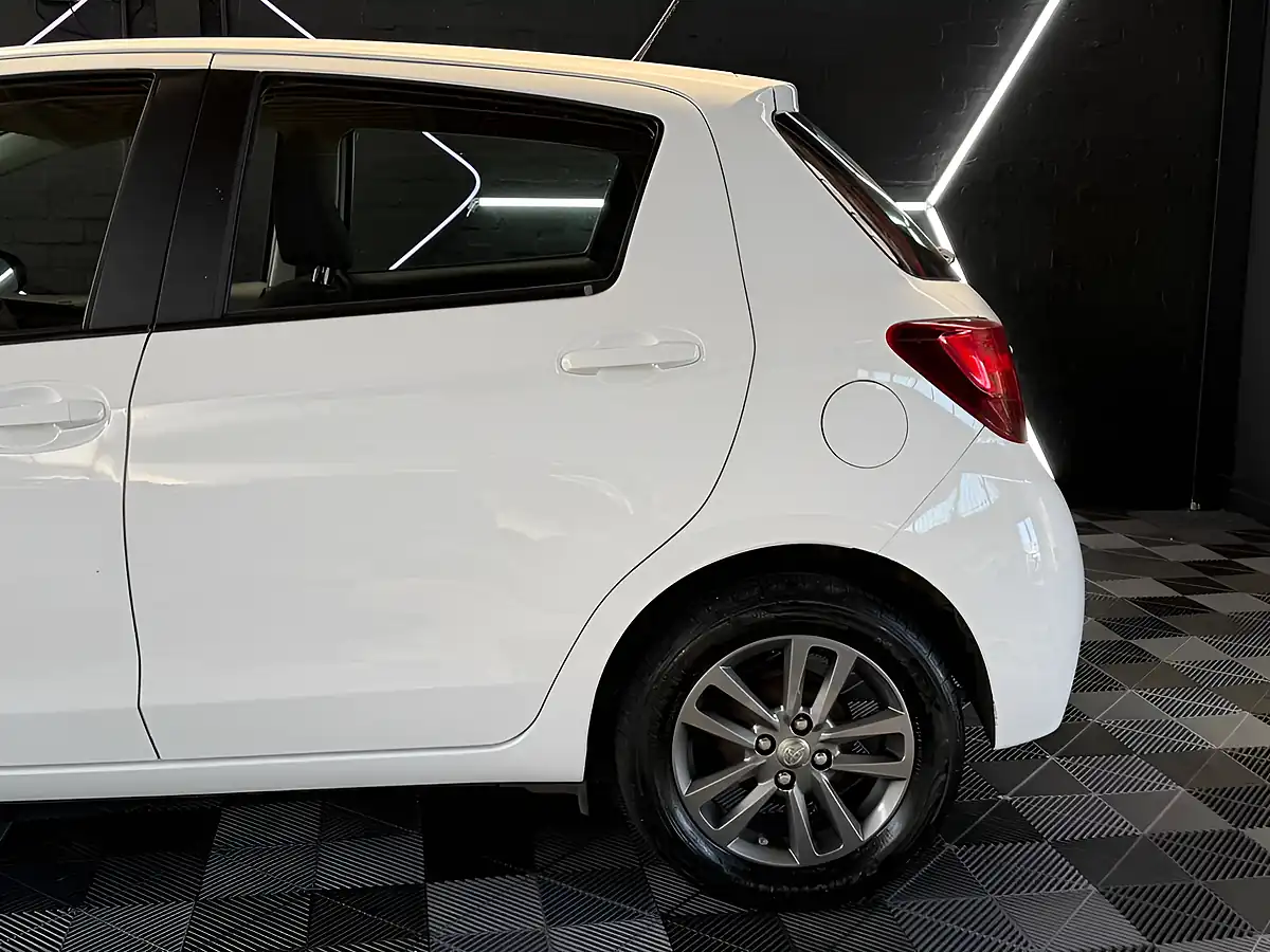 Used 2015 Toyota Yaris Icon White - Interior and Exterior details 5
