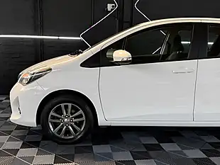 Used 2015 Toyota Yaris Icon White - Interior and Exterior details 6