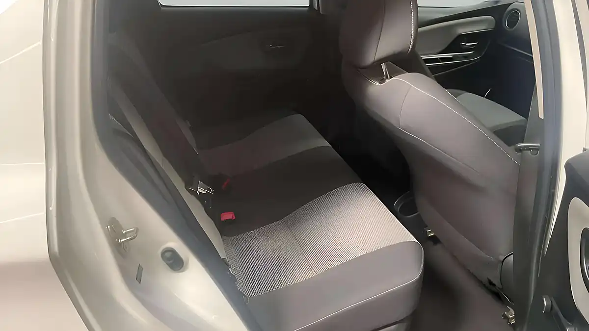 Used 2015 Toyota Yaris Icon White - Interior and Exterior details 8