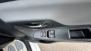 Used 2015 Toyota Yaris Icon White - Interior and Exterior details 11