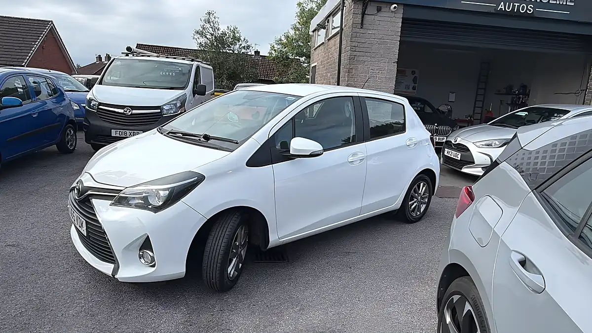 Used 2015 Toyota Yaris Icon White - Interior and Exterior details 2