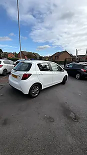 Used 2015 Toyota Yaris Icon White - Interior and Exterior details 4
