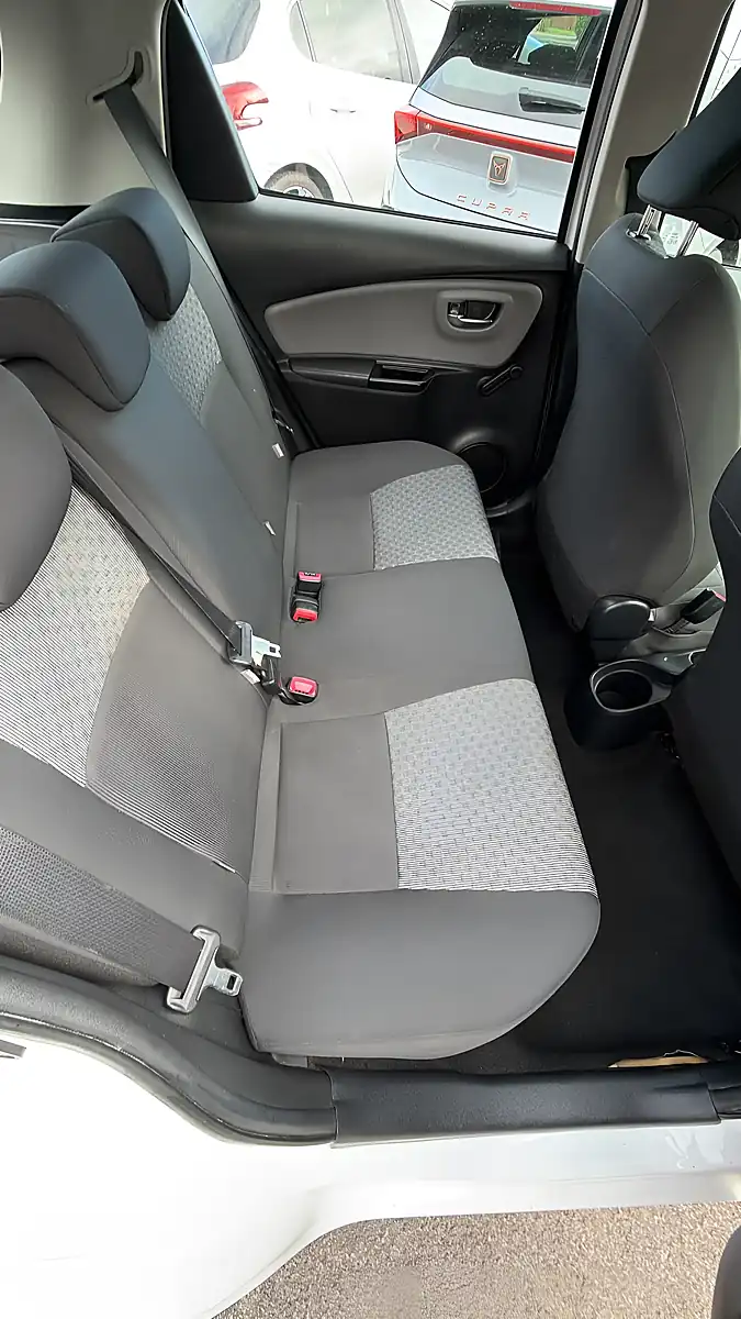 Used 2015 Toyota Yaris Icon White - Interior and Exterior details 8