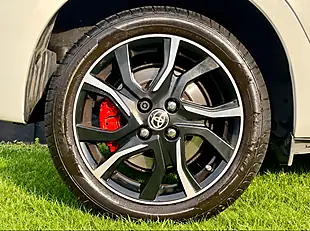 Used 2015 Toyota Yaris Sport Pure White - Interior and Exterior details 11