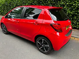 Used 2015 Toyota Yaris Sport Red - Interior and Exterior details 10