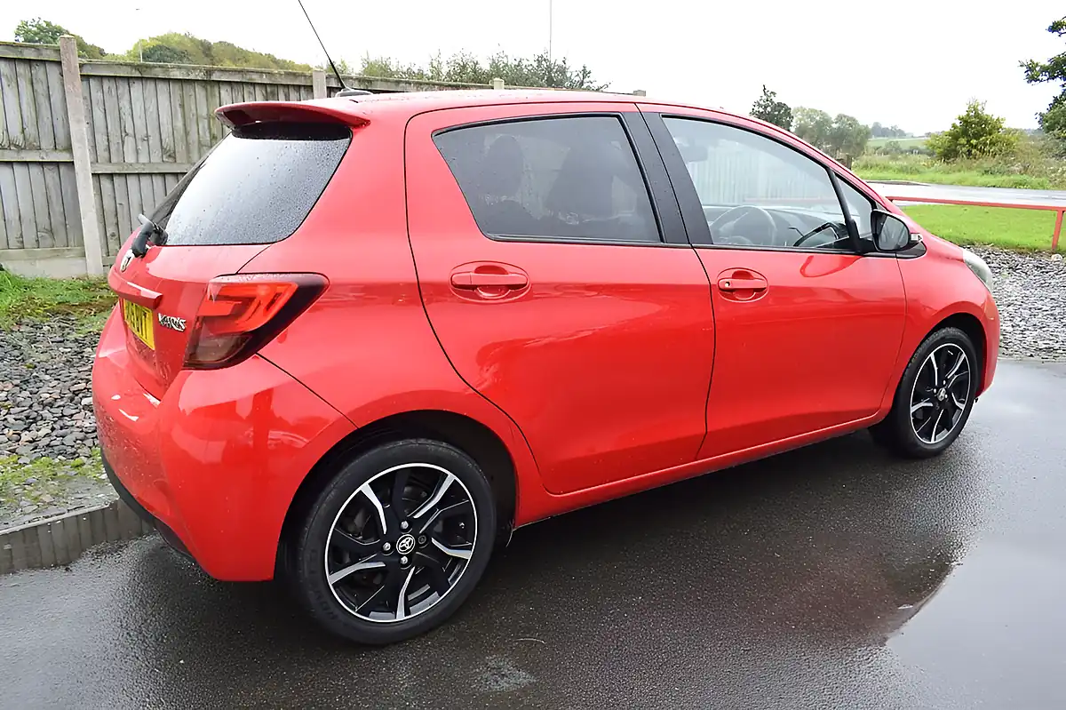 Used 2015 Toyota Yaris Sport Red - Interior and Exterior details 20