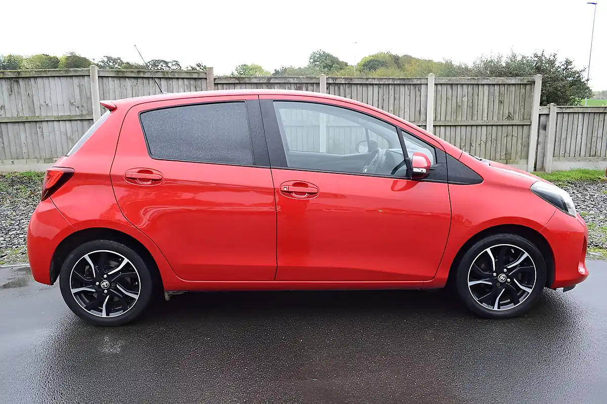 Used 2015 Toyota Yaris Sport Red - Interior and Exterior details 7