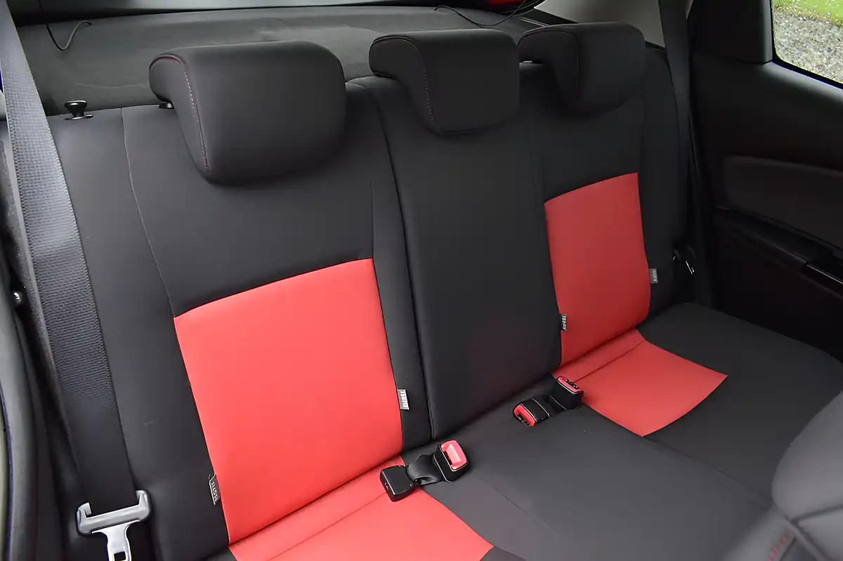 Used 2015 Toyota Yaris Sport Red - Interior and Exterior details 8