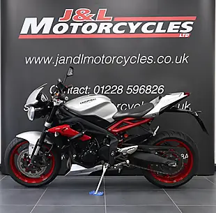 Used 2015 Triumph Street Triple Rx - Interior and Exterior details 5