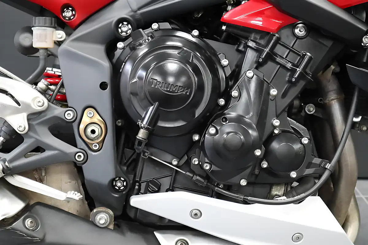 Used 2015 Triumph Street Triple Rx - Interior and Exterior details 6