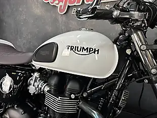Used 2015 Triumph Thruxton 900 Ace Cafe Special Edition White - Interior and Exterior details 17