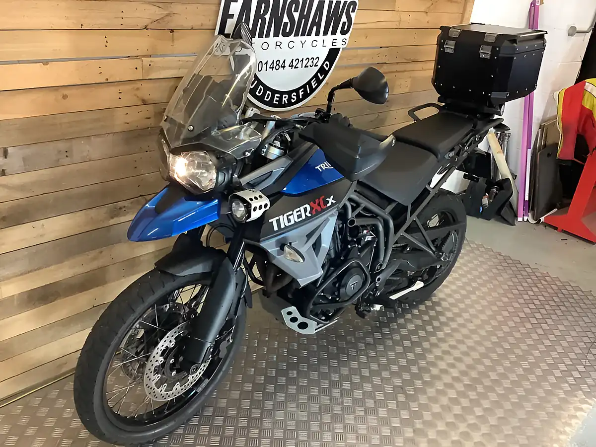 Used 2015 Triumph Tiger Xcx Blue - Interior and Exterior details 3
