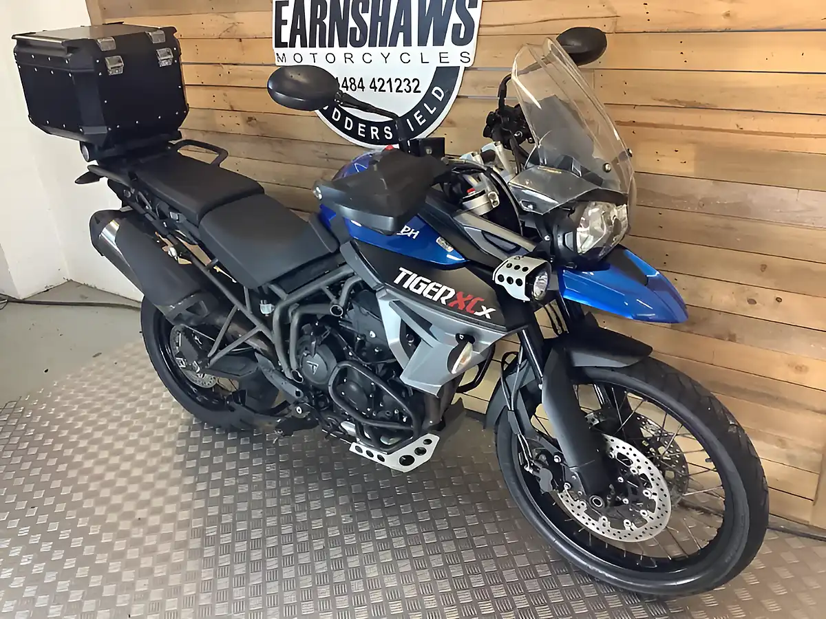 Used 2015 Triumph Tiger Xcx Blue - Interior and Exterior details 5