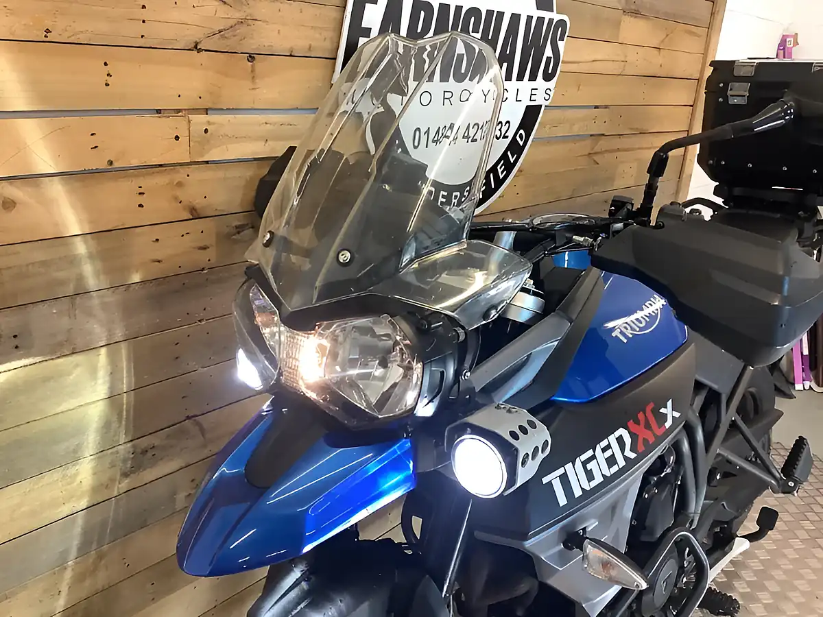 Used 2015 Triumph Tiger Xcx Blue - Interior and Exterior details 8
