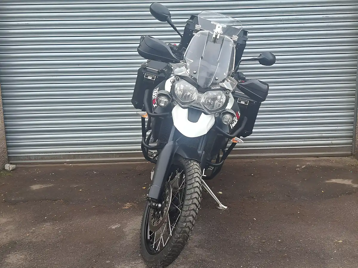Used 2015 Triumph Tiger Xcx White - Interior and Exterior details 3
