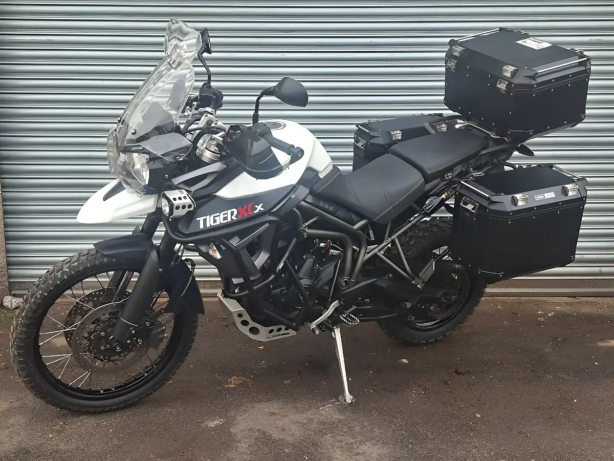 Used 2015 Triumph Tiger Xcx White - Interior and Exterior details 5