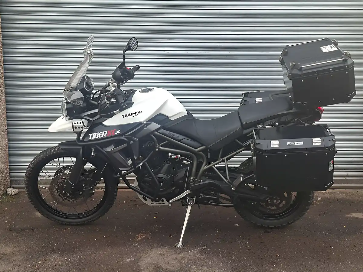 Used 2015 Triumph Tiger Xcx White - Interior and Exterior details 6