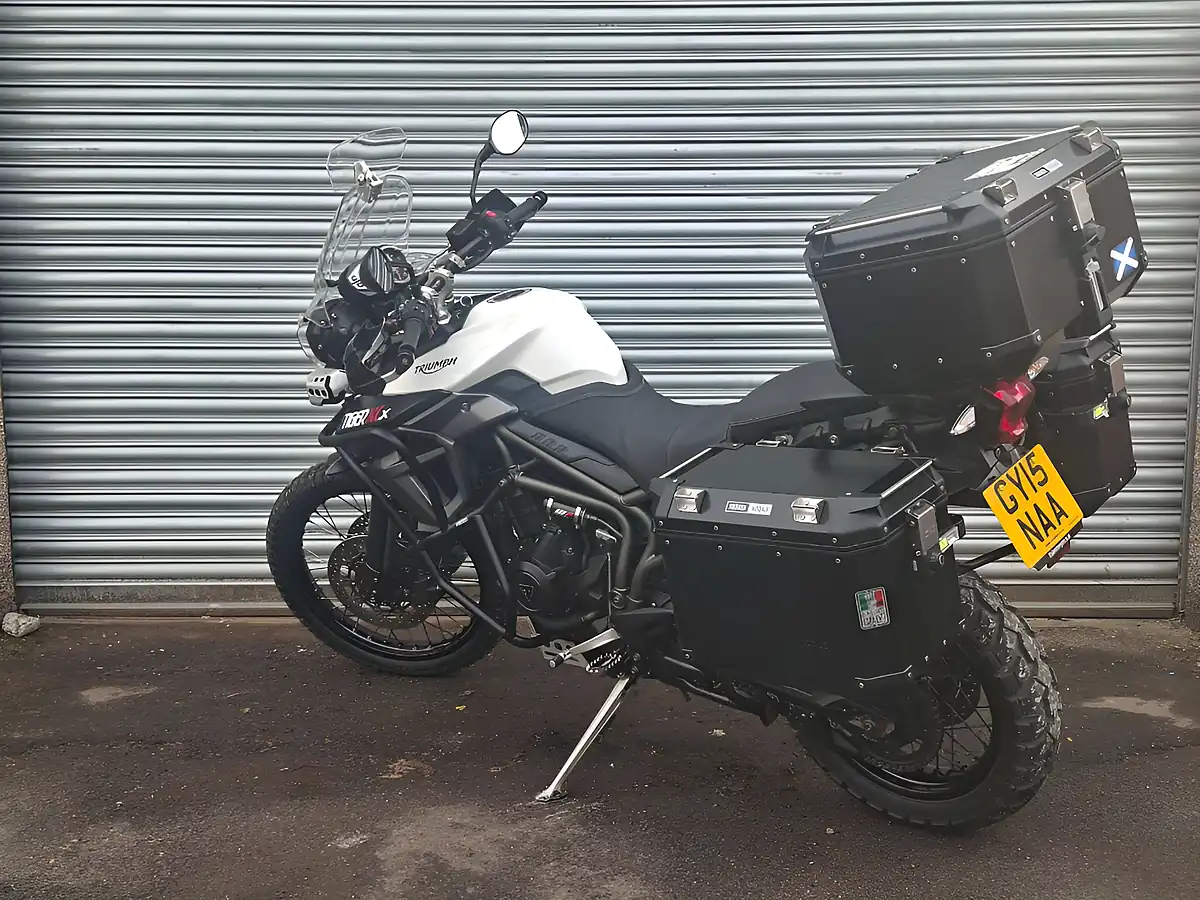 Used 2015 Triumph Tiger Xcx White - Interior and Exterior details 7
