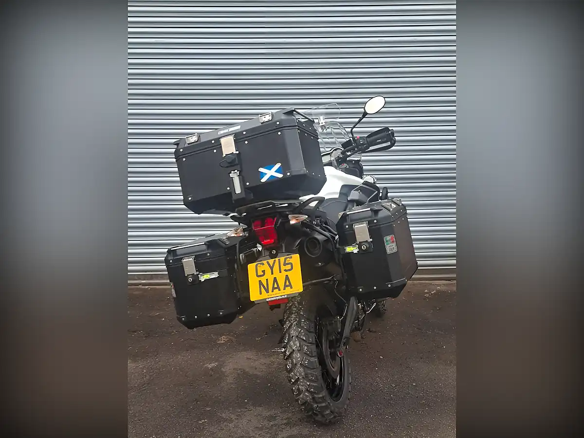 Used 2015 Triumph Tiger Xcx White - Interior and Exterior details 9