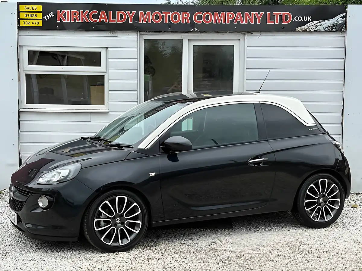 Used 2015 Vauxhall Adam Glam Black - Front View