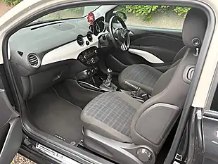 Used 2015 Vauxhall Adam Glam Black - Interior and Exterior details 18