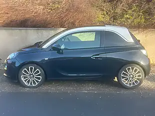 Used 2015 Vauxhall Adam Glam Black - Interior and Exterior details 4