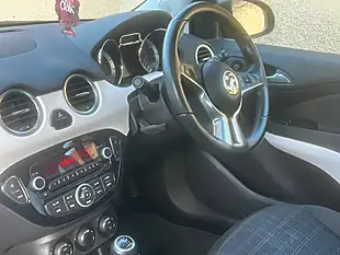 Used 2015 Vauxhall Adam Glam Black - Interior and Exterior details 6