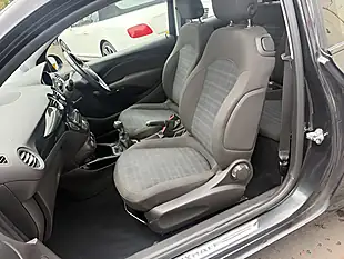 Used 2015 Vauxhall Adam Glam Black - Interior and Exterior details 10