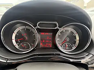 Used 2015 Vauxhall Adam Glam Black - Interior and Exterior details 14