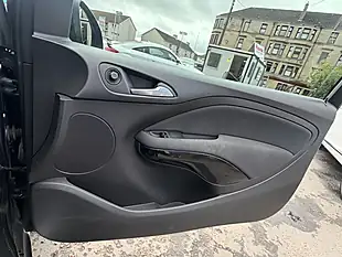 Used 2015 Vauxhall Adam Glam Black - Interior and Exterior details 20