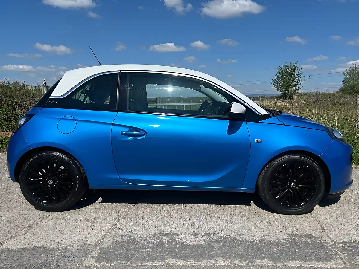 Used 2015 Vauxhall Adam Glam Blue - Interior and Exterior details 2