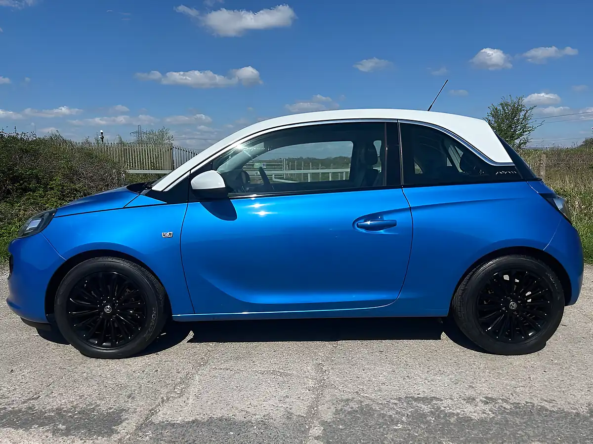 Used 2015 Vauxhall Adam Glam Blue - Interior and Exterior details 5