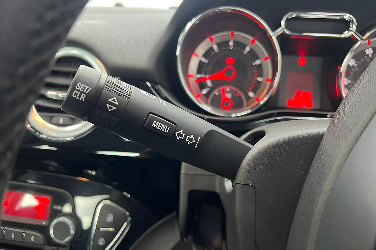Used 2015 Vauxhall Adam Glam Blue - Interior and Exterior details 16