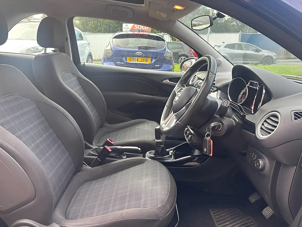 Used 2015 Vauxhall Adam Glam Blue - Interior and Exterior details 10