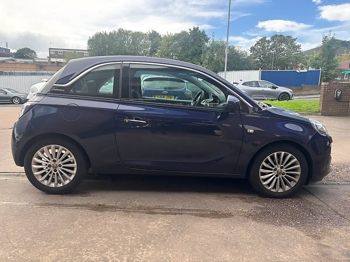 Used 2015 Vauxhall Adam Glam Blue - Interior and Exterior details 8
