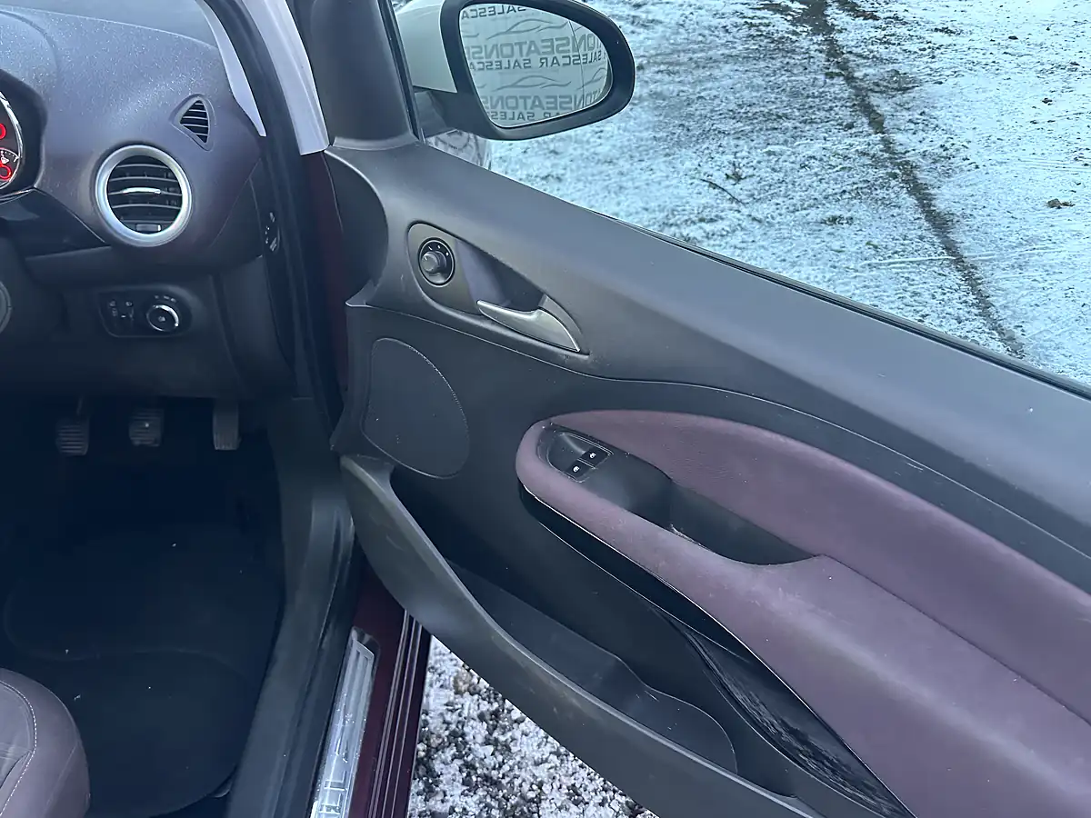Used 2015 Vauxhall Adam Glam Red - Interior and Exterior details 10