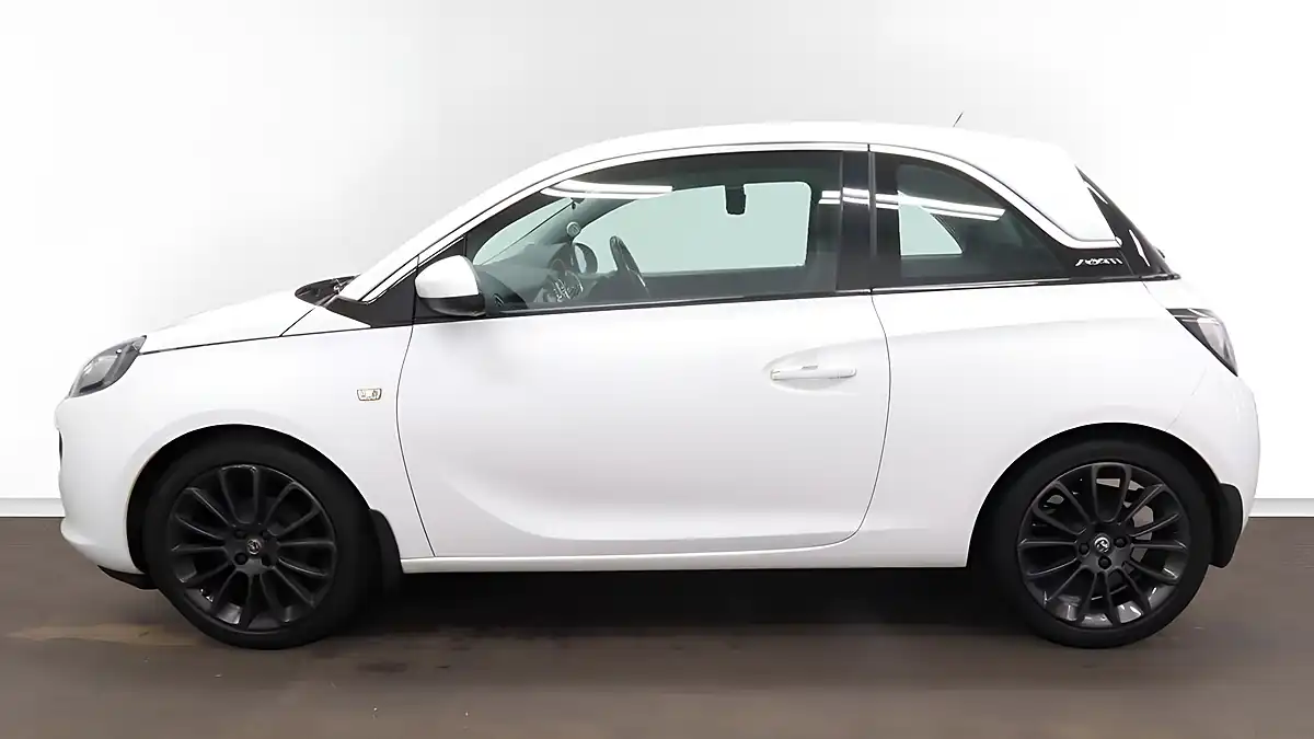 Used 2015 Vauxhall Adam Glam White - Interior and Exterior details 6