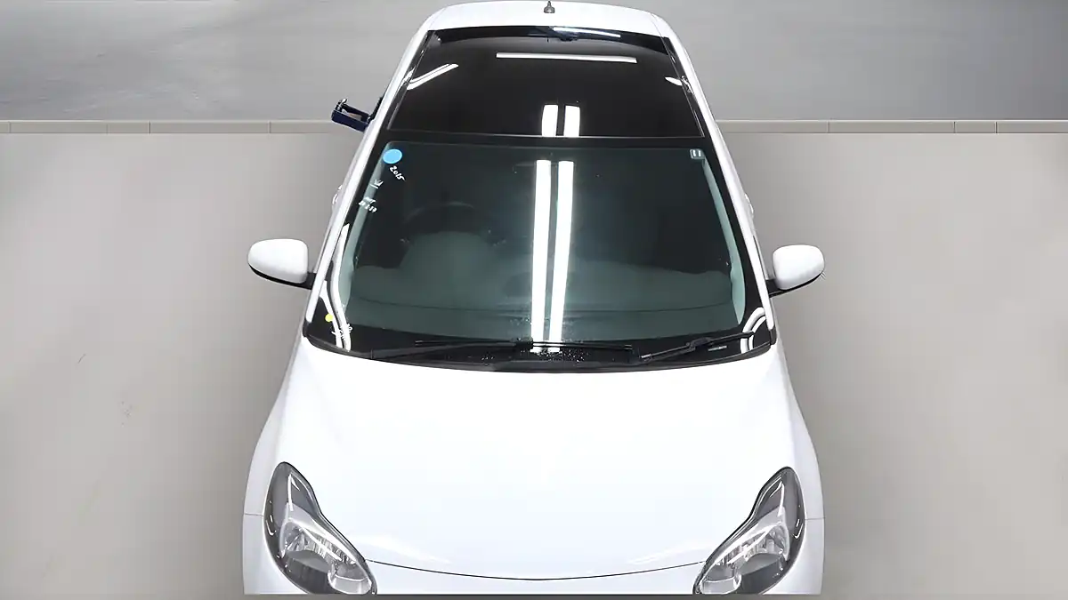Used 2015 Vauxhall Adam Glam White - Interior and Exterior details 7