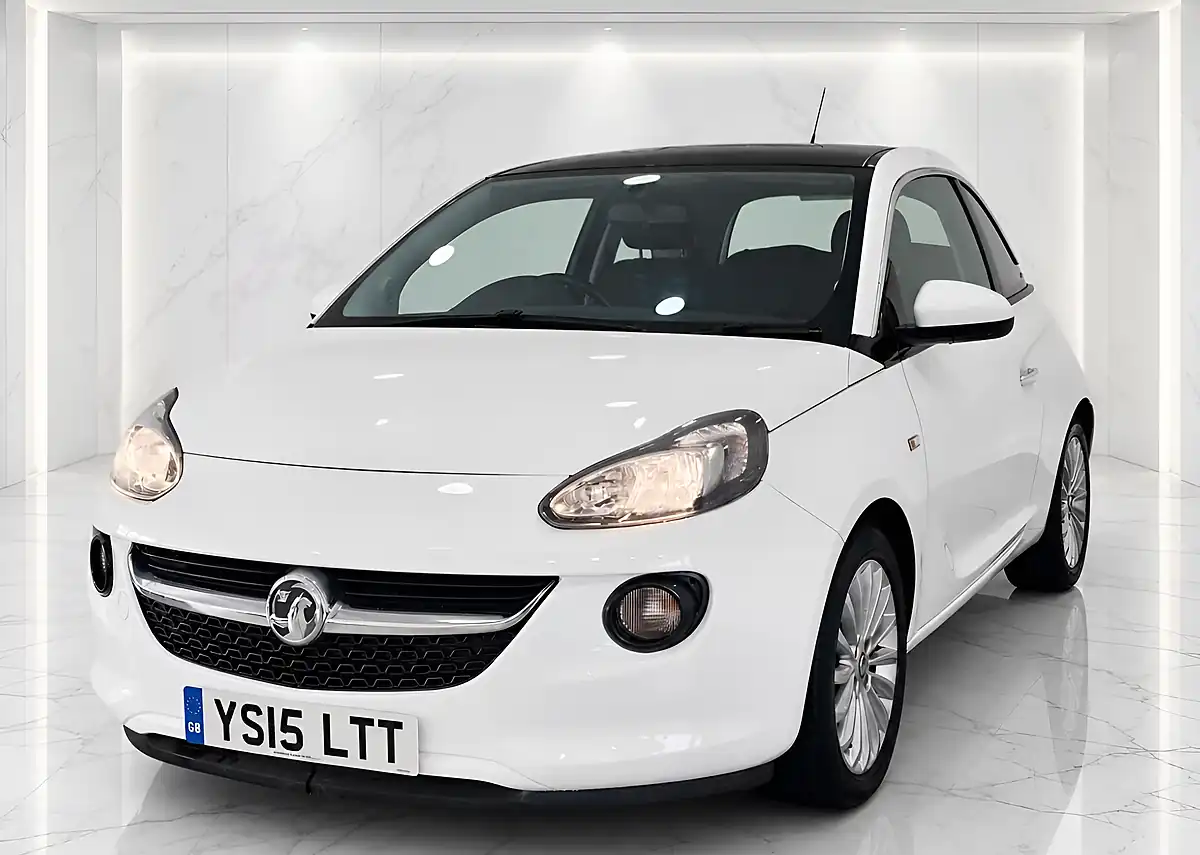 Used 2015 Vauxhall Adam Glam White - Interior and Exterior details 3